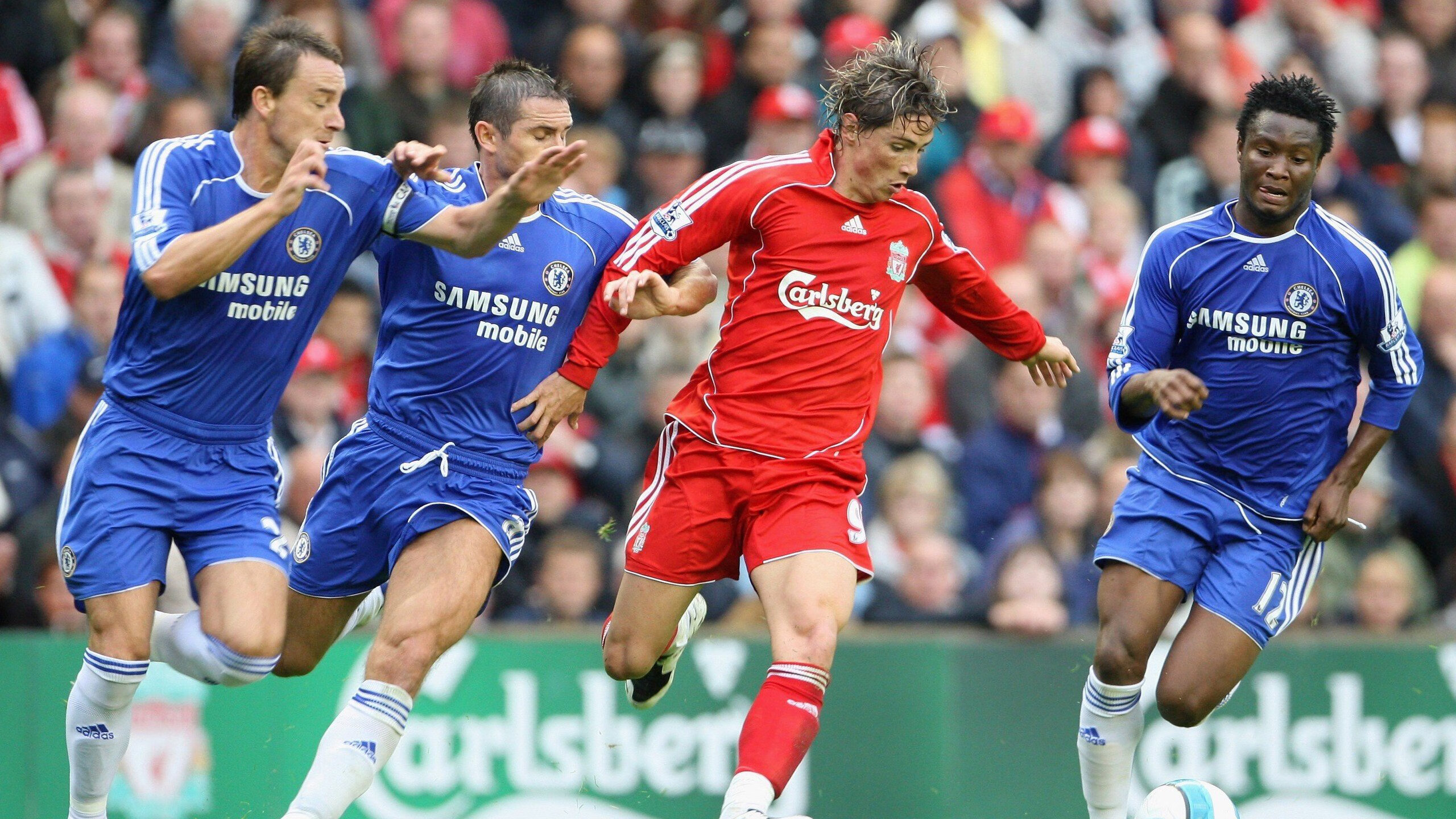 “热刺强攻难掩阿仙奴的闪电反击”